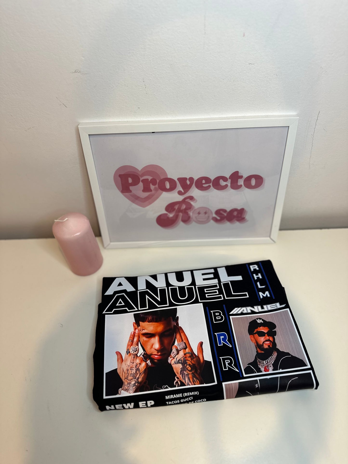 PACK DE REGALO DE ANUEL (CAMISETA + TAZA)