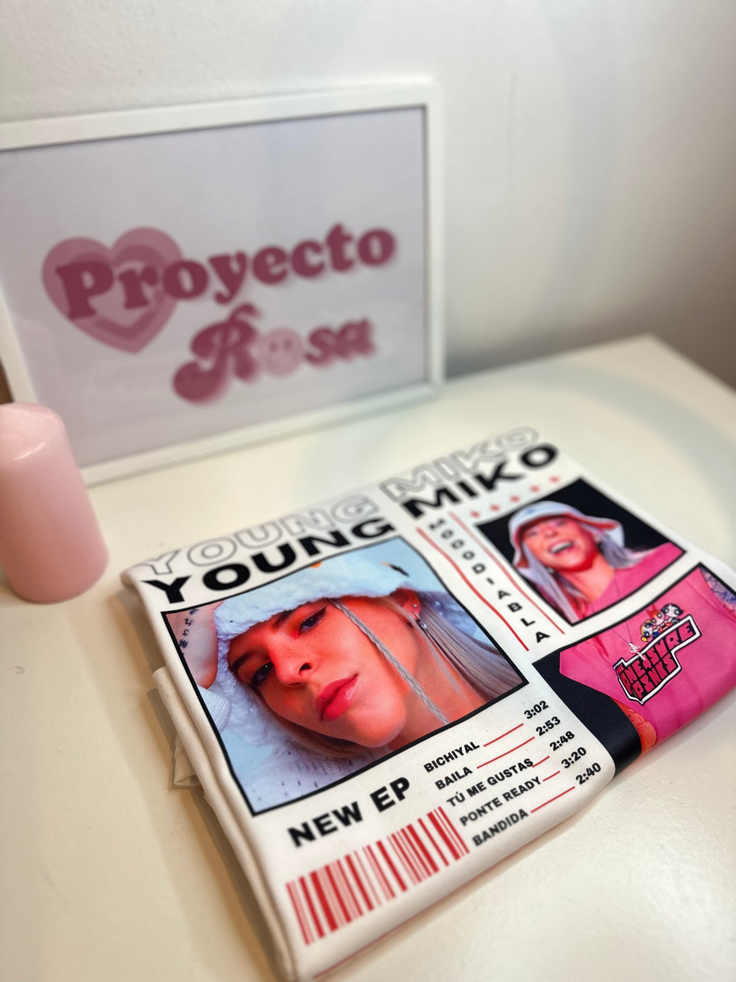 YOUNG MIKO | escoge entre camiseta ó sudadera