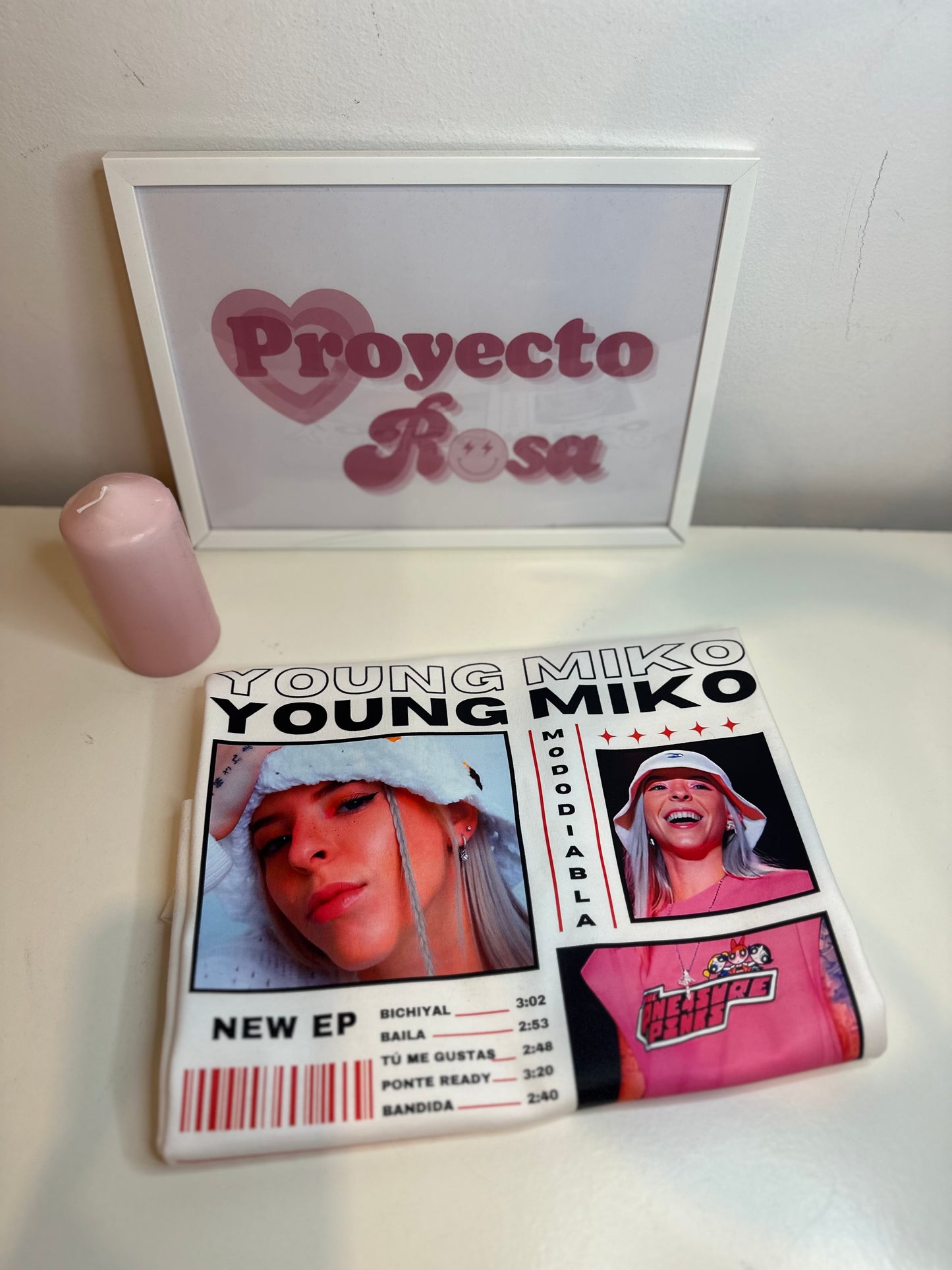 YOUNG MIKO | escoge entre camiseta ó sudadera