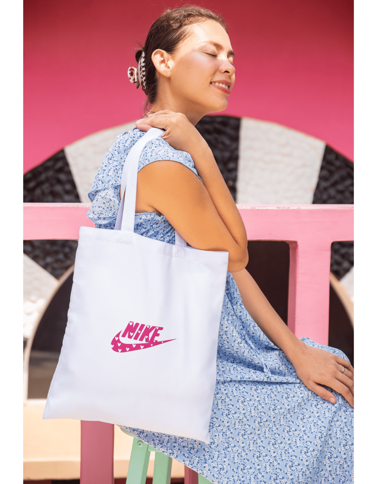 TOTE BAGS PERSONALIZADA "NIKE ROSA CORAZÓN" | Escoge el color.