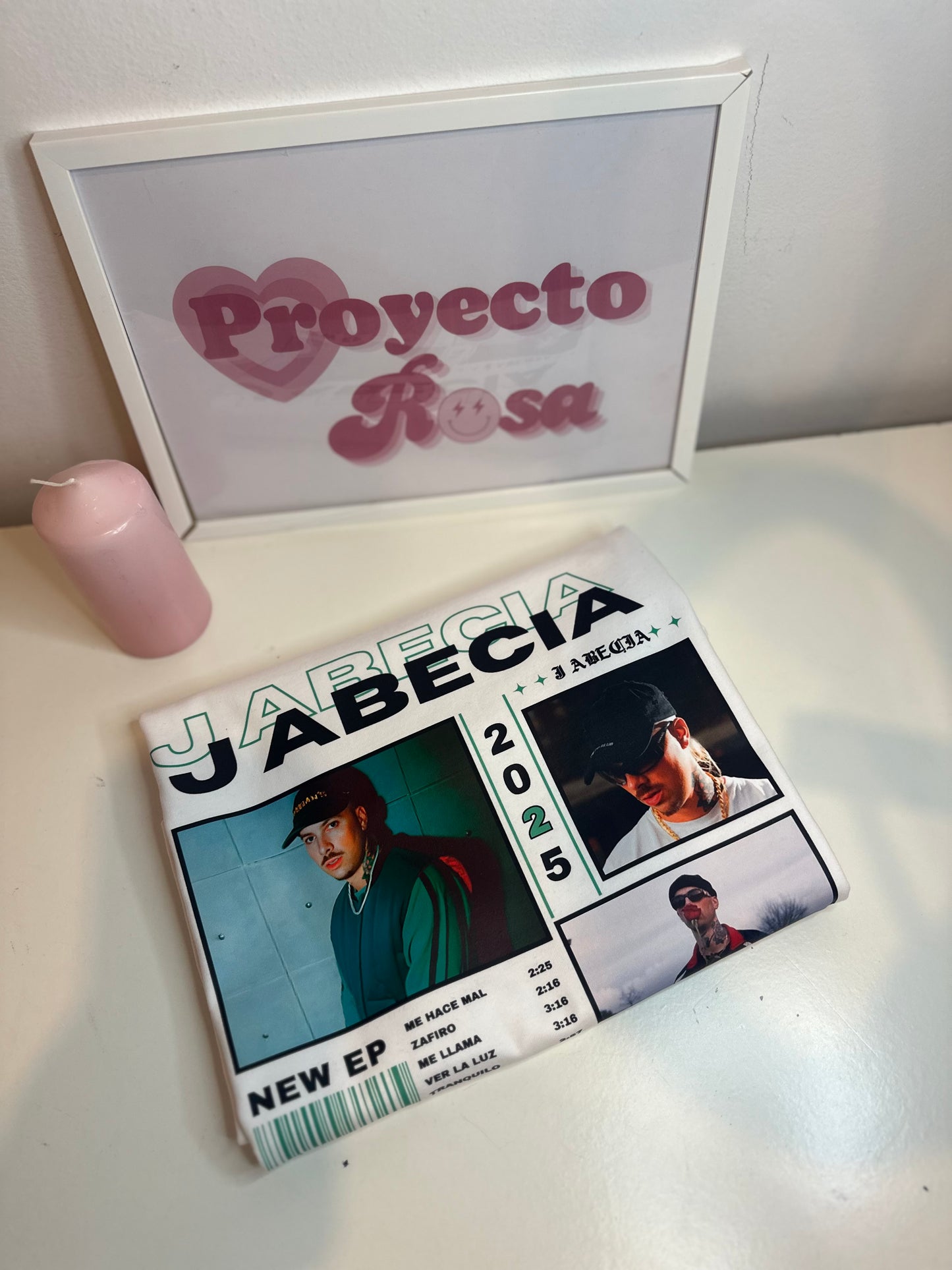 J ABECIA | escoge entre camiseta ó sudadera