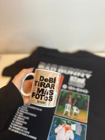 PACK DE REGALO  DE BAD BUNNY DTmF (CAMISETA + TAZA)