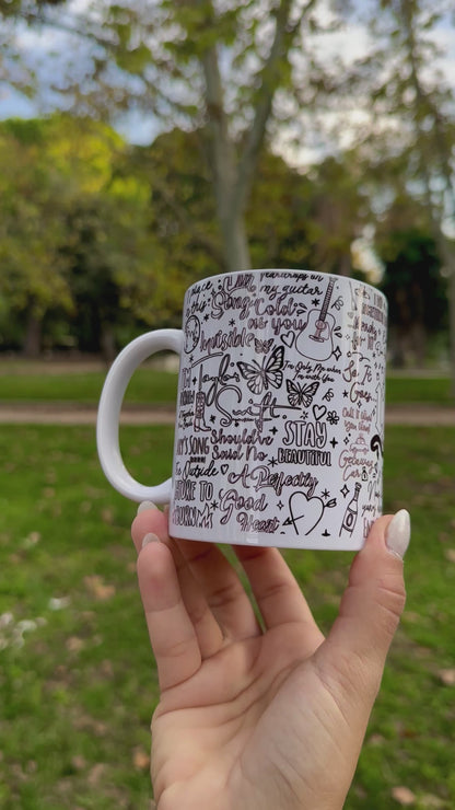 TAZA BLANCA DISEÑO PANÓRAMICO SWIFTIE